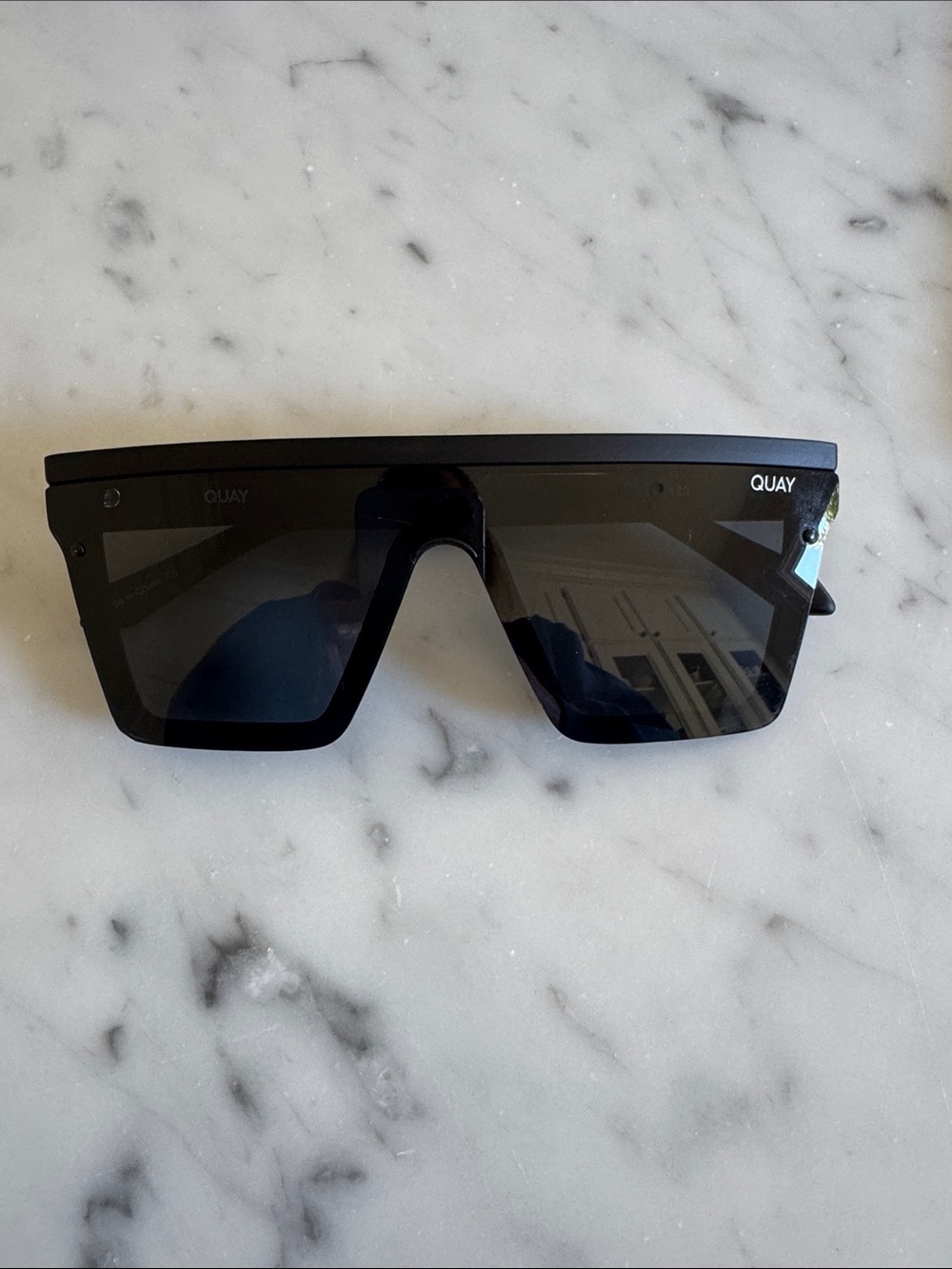 Quay black sunglasses